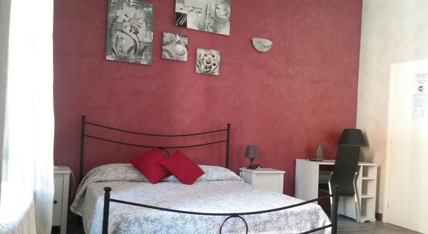 Hotel A Due Passi Dal Porto Civitavecchia Zimmer foto